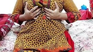 Pakistani lady Doing Roleplay Stepbrother And sister total molten Clear Hindi Audio