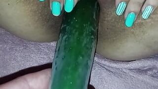 Wifey slit with cucumber