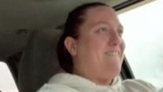 Super-naughty biotch wanks while driving