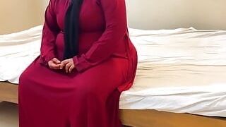Pounding a obese Muslim mother-in-law dressed in a crimson burqa & Hijab