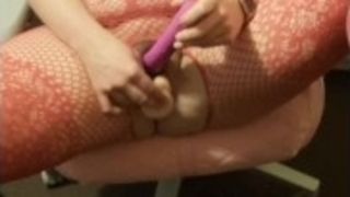 Gaming cougar nails self in pantyhose