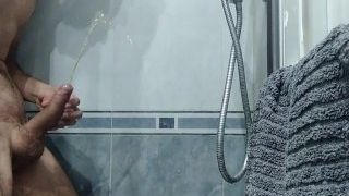 El Tio de La Polla Gigante Te Invita A Bañarte Con El y Hagas Guarradas Con Su booty y Su Verga