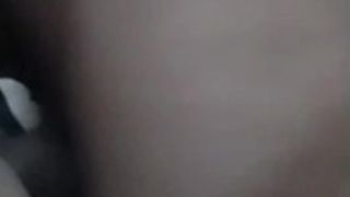 سيدة خائنة تنتظر أن يغادر زوجها لدعوة 💦صديقتها من مصر إلى غرفتها🍆🇲🇦