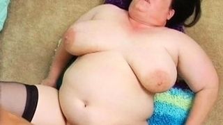 Chap fingers and bonks luscious cum-hole of one fat woman