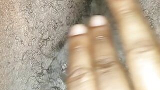 Desi dame honry dame perceiving herself with getting off